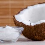 Advantages and Disadvantages of Coconut Oil for Hair